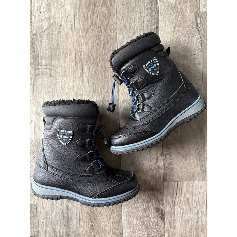 Khombu Boots Size 2